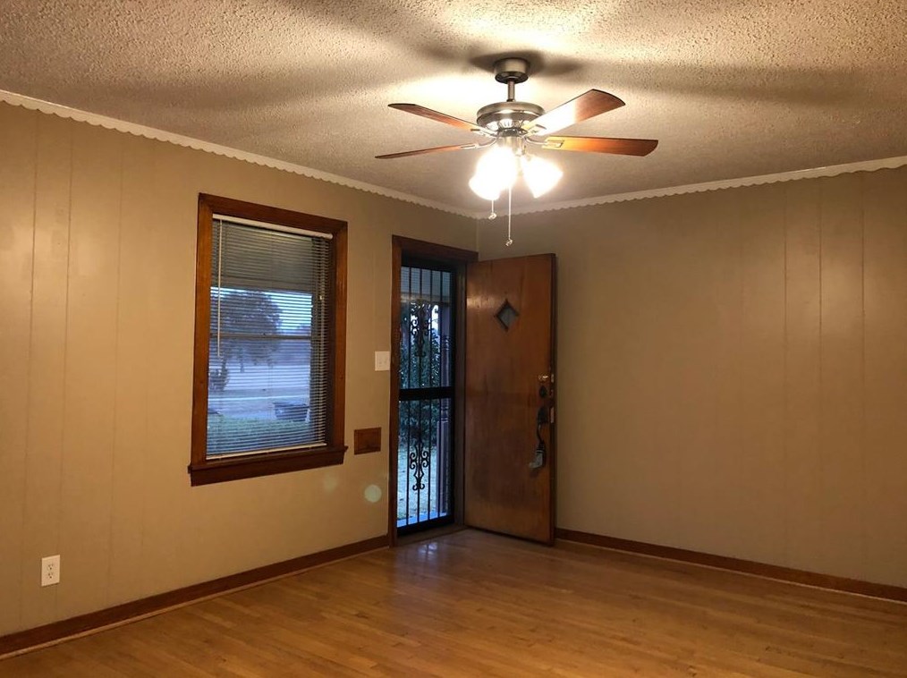 4000 Townsend Dr, Fort Worth, TX 76110