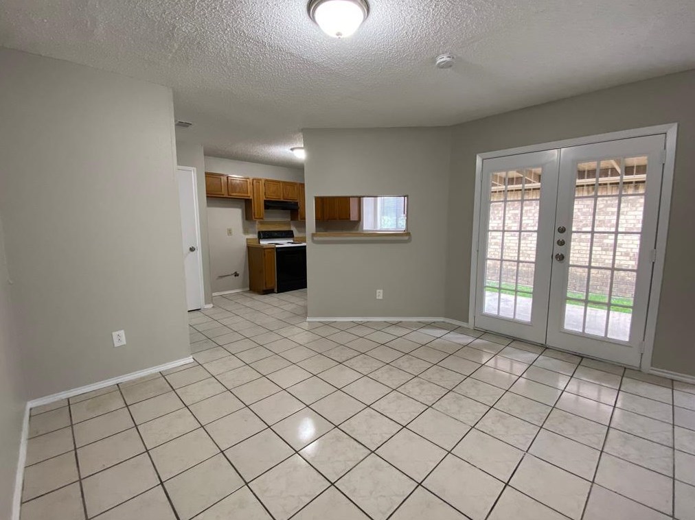 1541 Wheatfield Ct, Mesquite TX  75149-6850 exterior