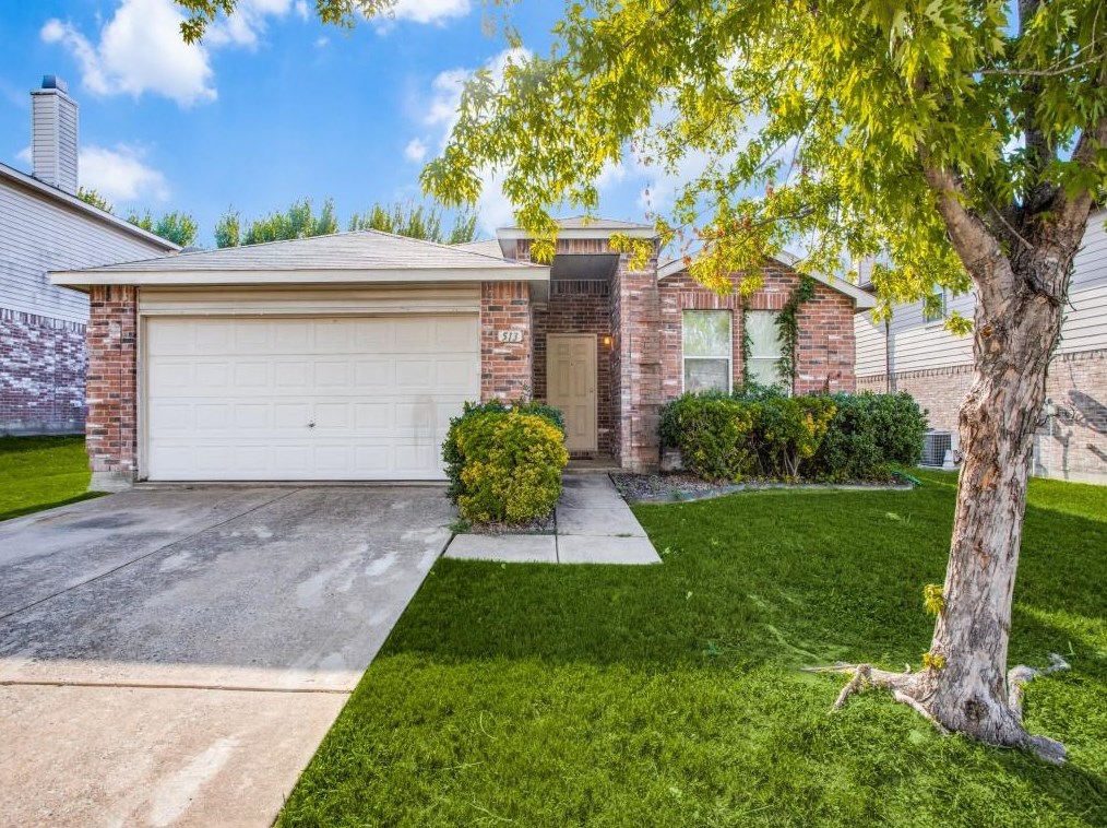 513 Rocky Springs Dr, Mckinney TX  75071-7755 exterior