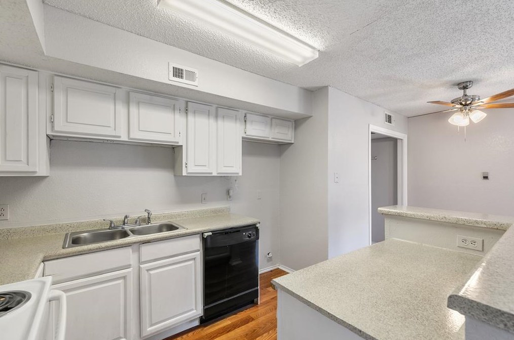 9302 Forest Ln Apt C109, Dallas, TX 75243