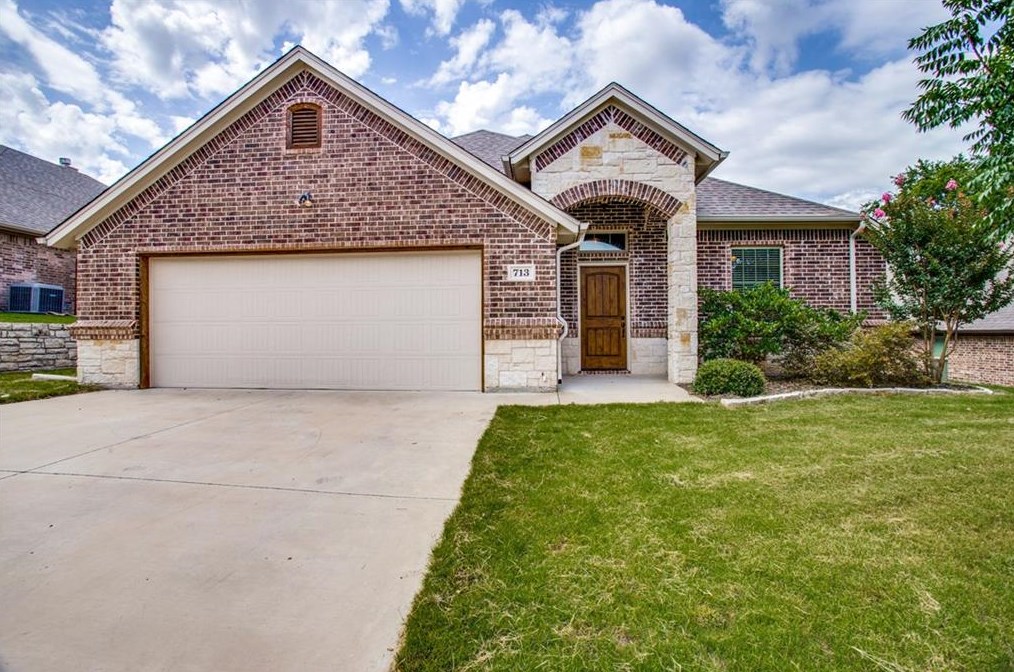 713 Westgate Dr, Aledo, TX 76008
