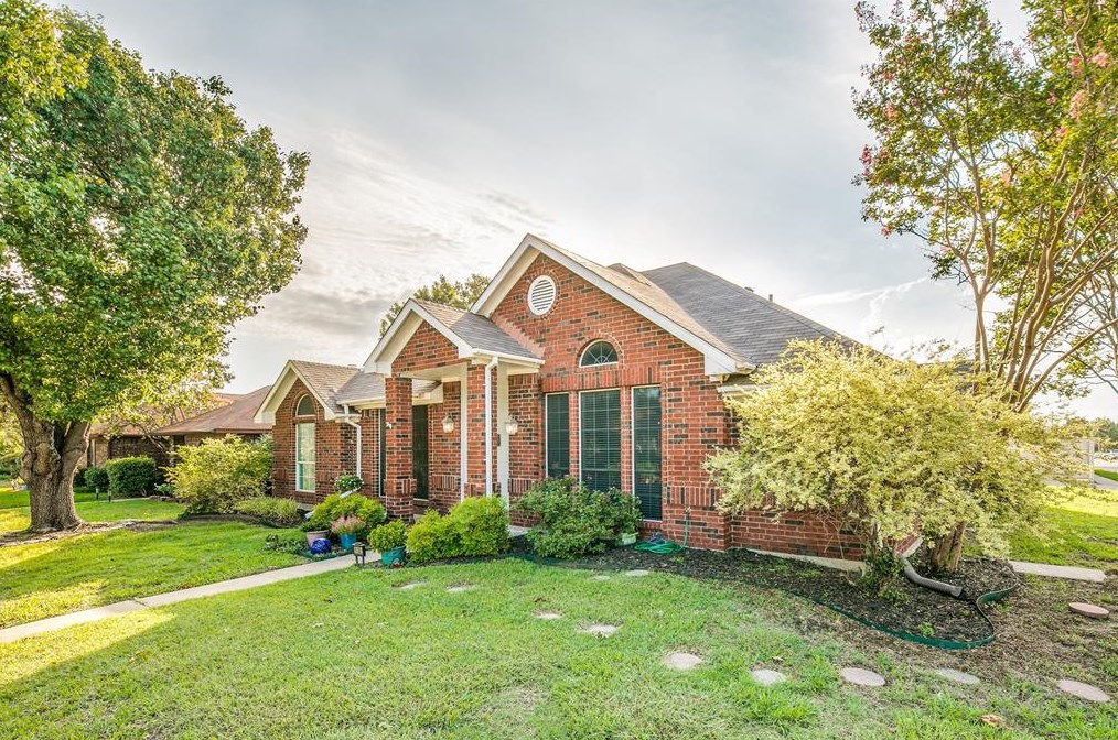 3406 Beech St, Rowlett, TX 75089-7061