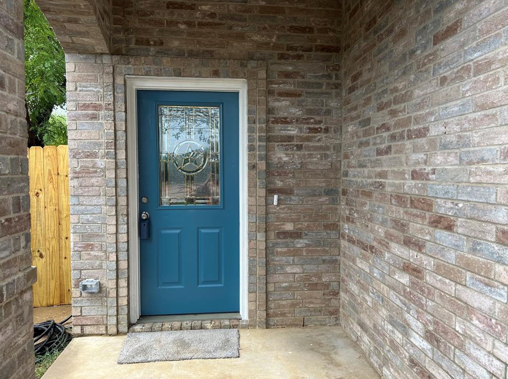 1737 Beauford Rd, Dallas, TX 75253