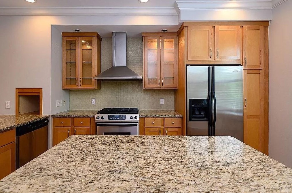 6346 Oriole Dr, Dallas TX  75209-5724 exterior