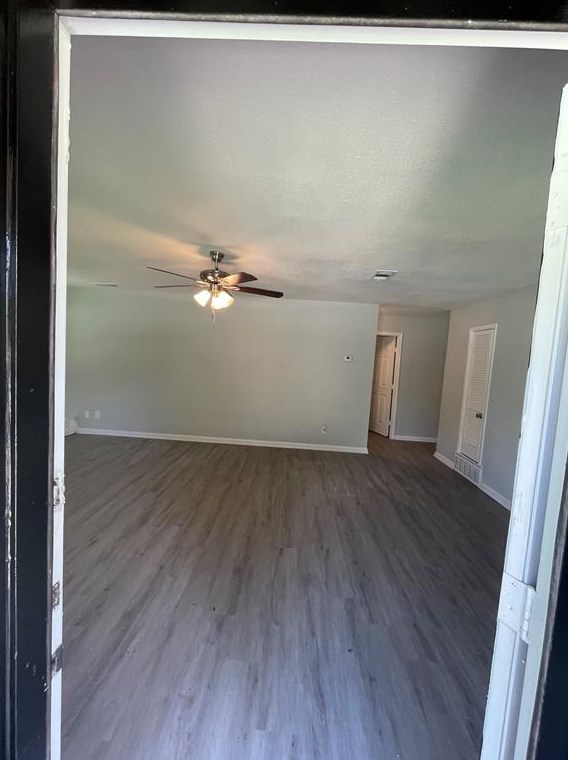 5748 Bowling Dr, Fort Worth, TX 76148