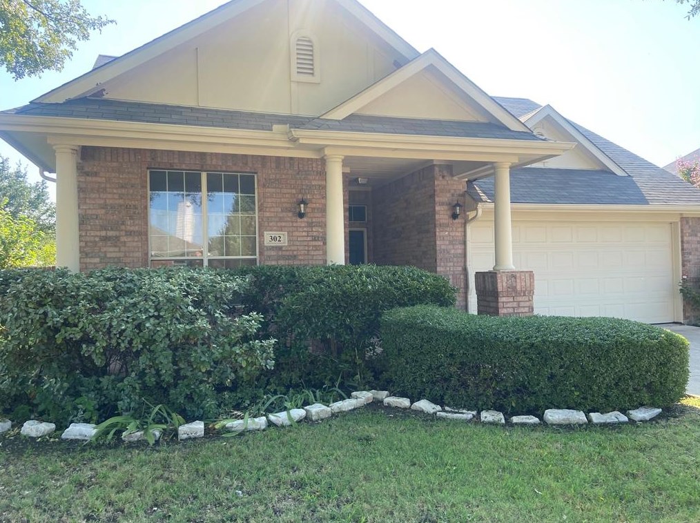302 Crabapple Dr, St Paul, TX 75098