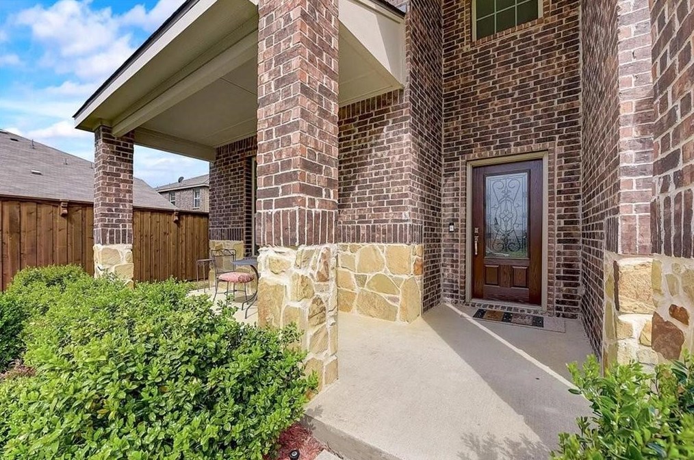 8705 Whirlwind Trail, Aubrey, TX 76227
