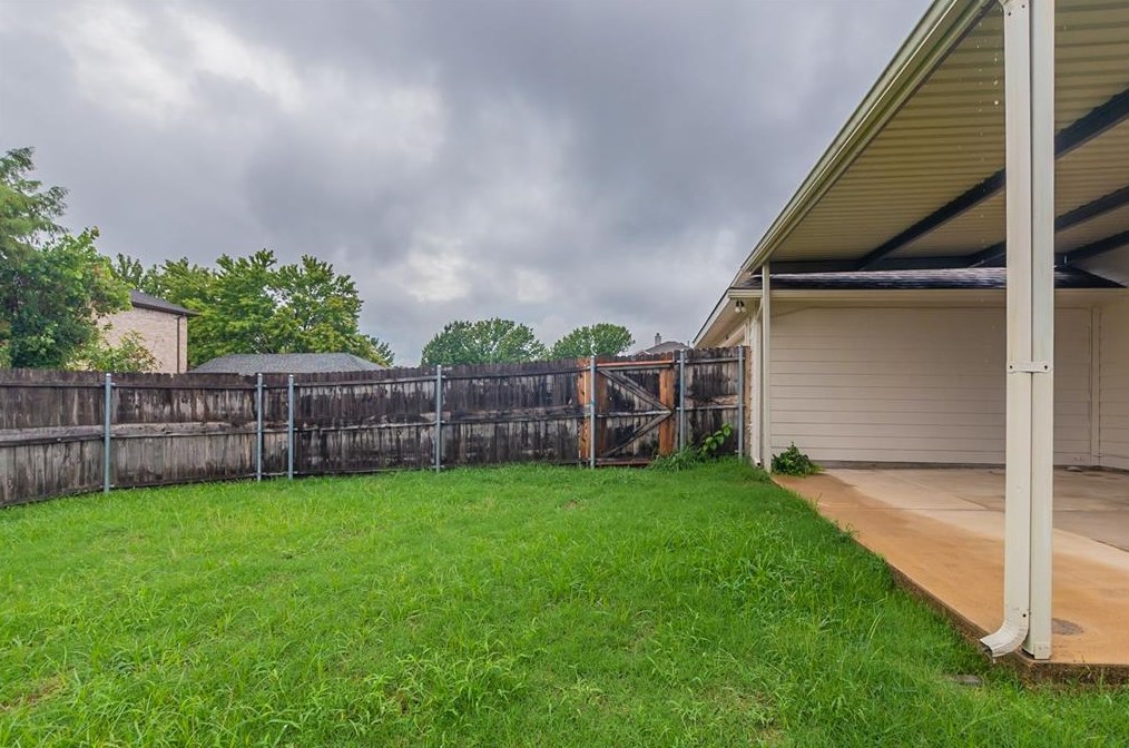 3304 Aqueduct Ct, Mesquite TX 75181-4299 exterior