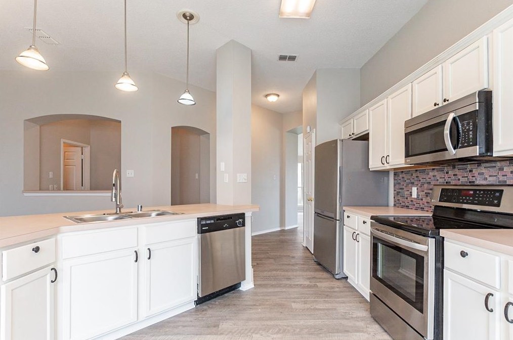 3304 Aqueduct Ct, Mesquite TX 75181-4299 exterior