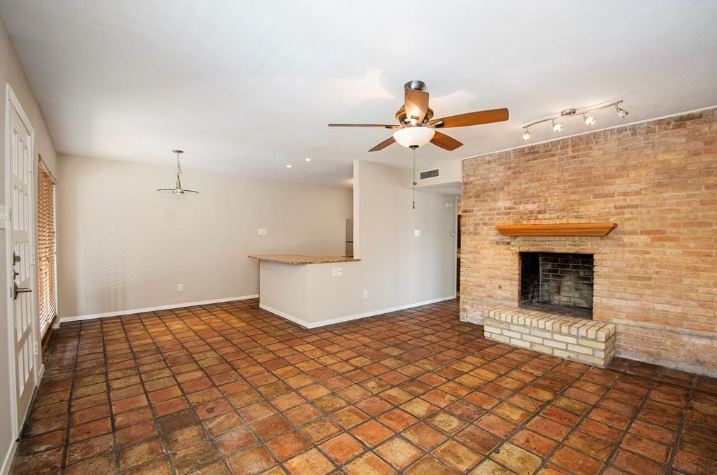 5930 Birchbrook Dr #216, Dallas, TX 75206