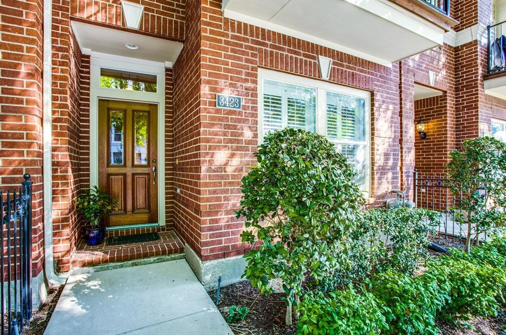 3423 Howell St, Dallas TX  75204-2803 exterior