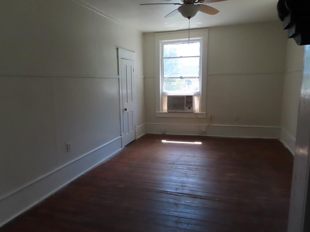 503 N Virginia St #d, Terrell, TX 75160