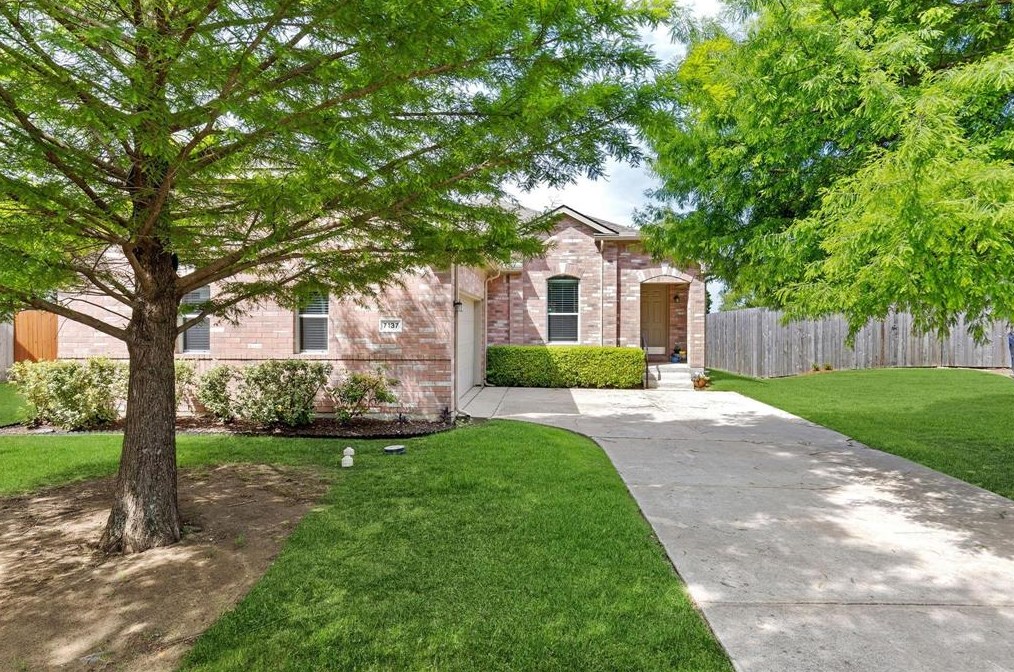 7137 Bountiful Grove Dr, McKinney, TX 75070