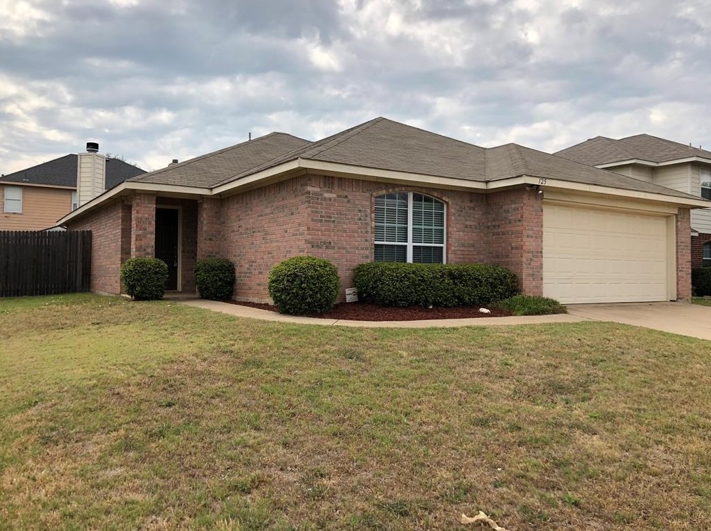 125 Centennial Pl, Crowley, TX 76036