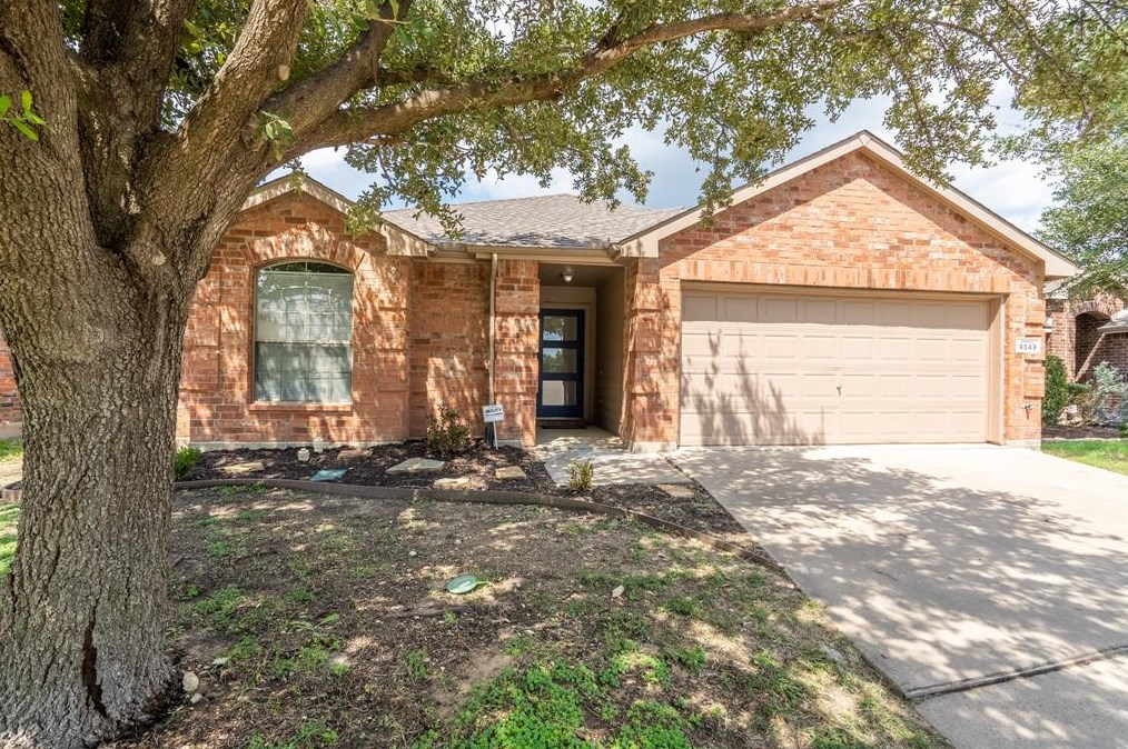 4549 Grassy Glen Dr, Keller, TX 76244-5802