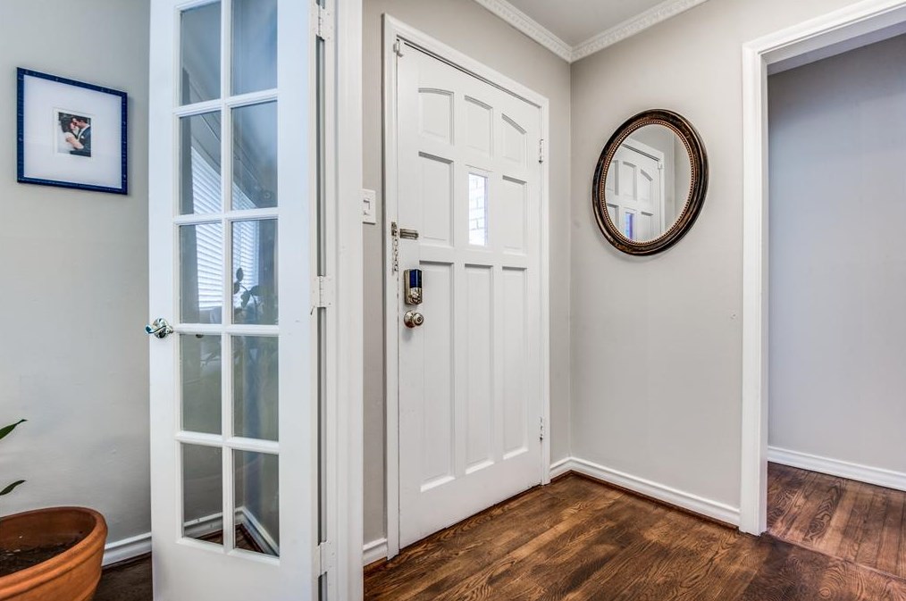 6551 Highgate Ln, Dallas TX  75214-2244 exterior