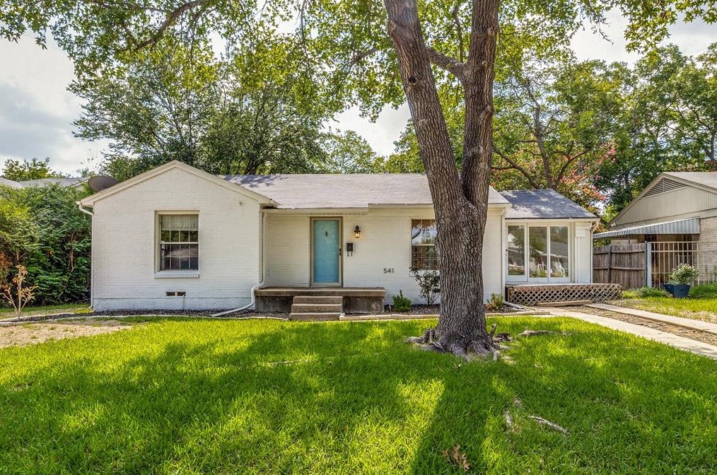 541 Parkhurst Dr, Dallas, TX 75218