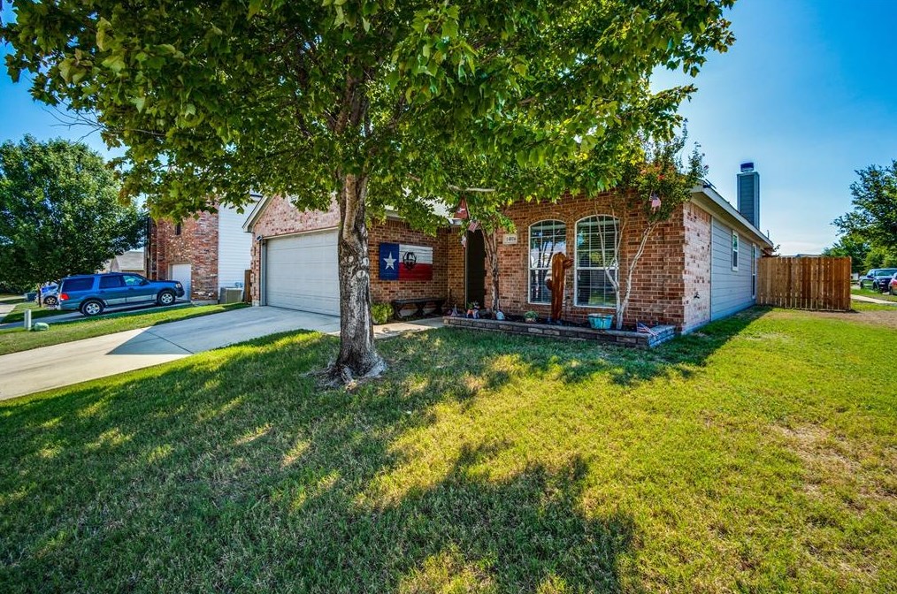 14016 Cedar Post Dr, Haslet, TX 76052-4834
