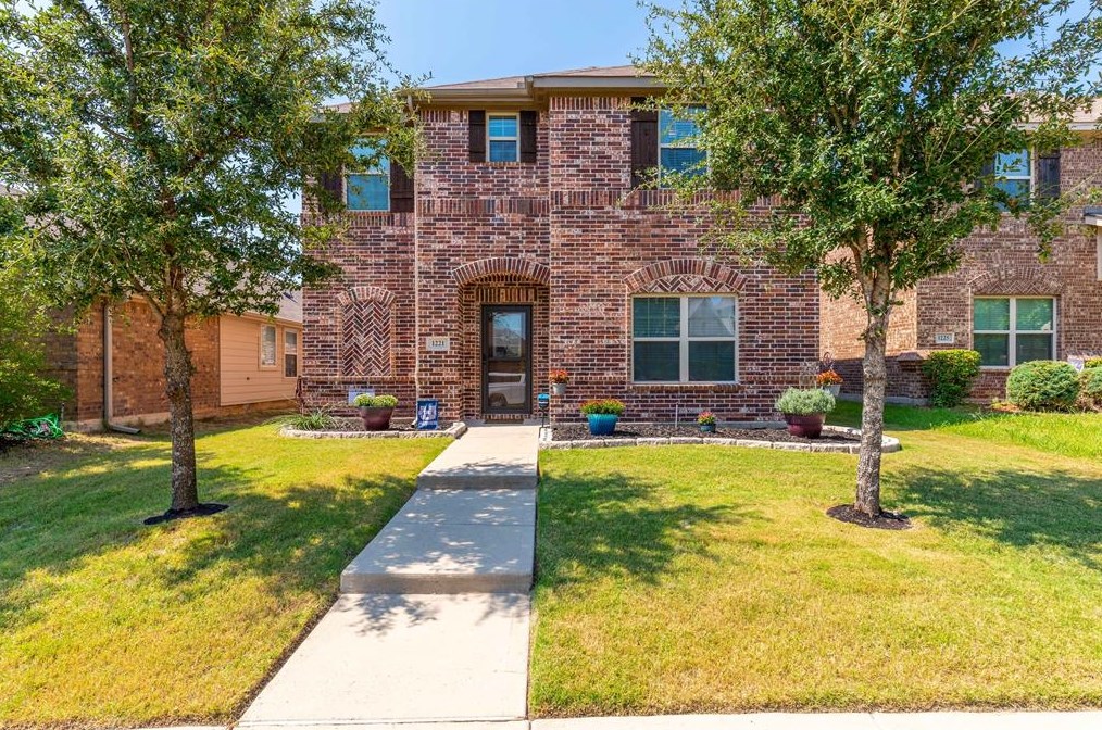 1221 Land Oak Rd, Royse City, TX 75189-8142