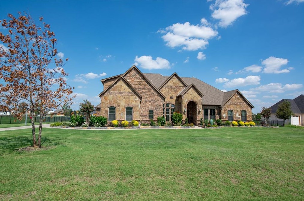 12858 Singleton Dr, Haslet, TX 76052-2210