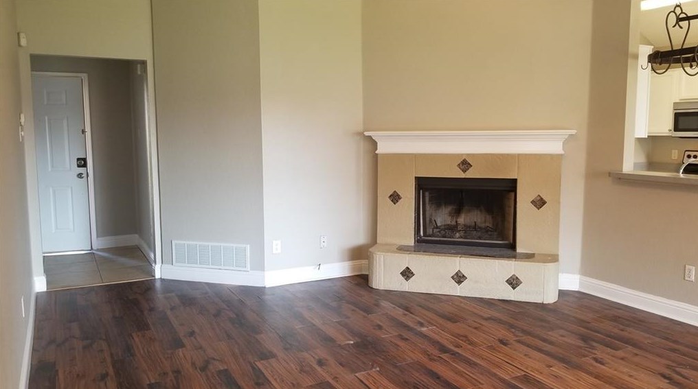 3106 Scenic Glen Dr, Midlothian, TX 76063