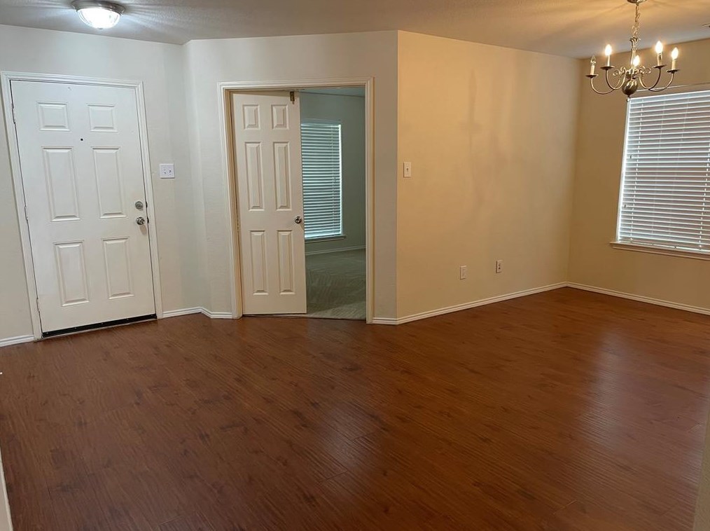 5721 Mariposa Dr, Mckinney TX  75070-2654 exterior