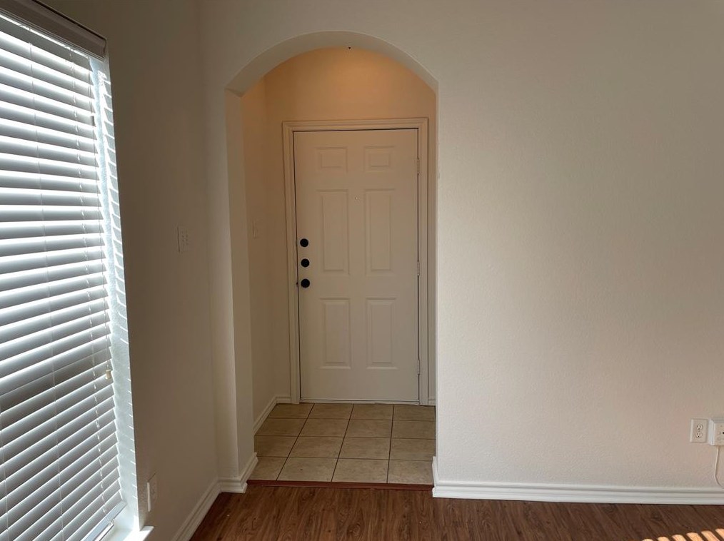 1324 Piedmont Dr, Midlothian, TX 76063