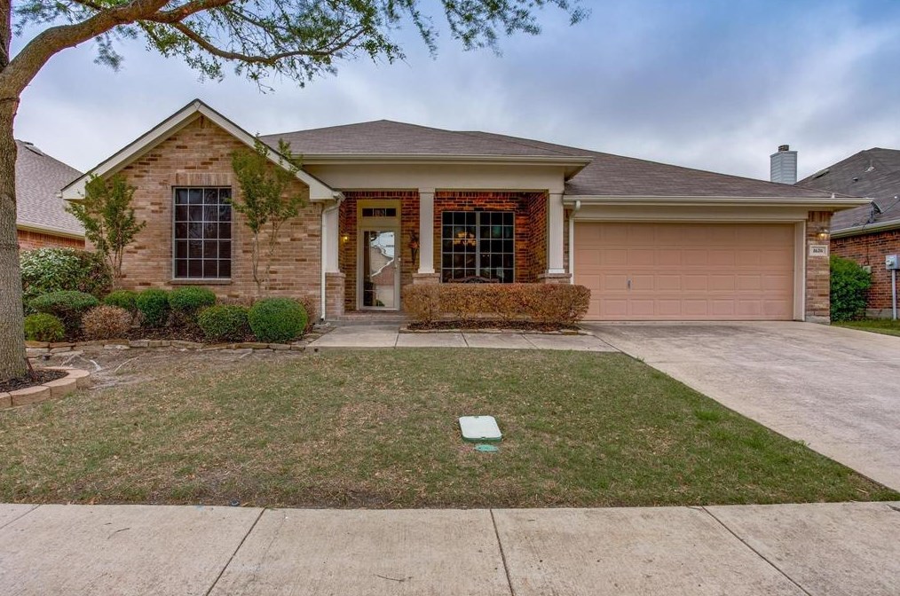 1626 Luckenbach Dr, Forney, TX 75126