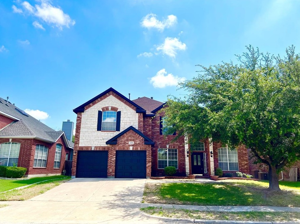 3476 Daisy Ln, Grand Prairie, TX 75052-8050