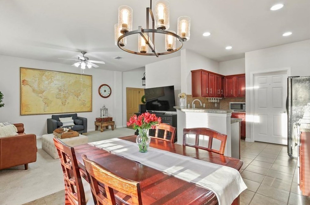 8729 Manhattan Ave, Plano, TX 75024