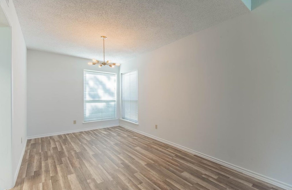 12617 Hornbeam Dr, Dallas TX  75243-2607 exterior