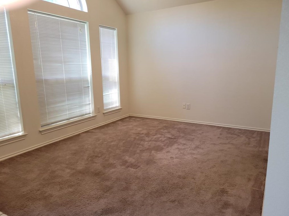 715 Keessee Dr, Cedar Hill, TX 75104