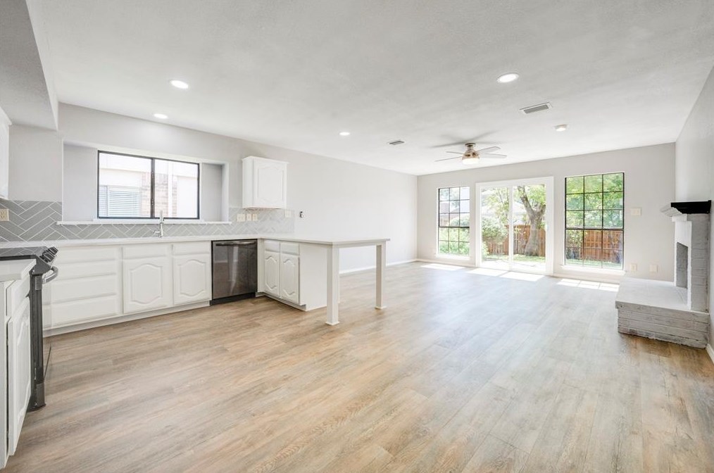 408 Longshadow Ln, Mesquite TX 75149-5998 exterior