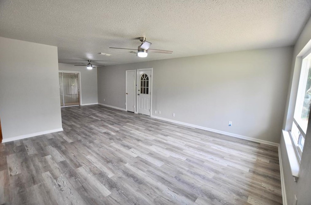 1204 Bois D Arc St, Weatherford, TX 76086