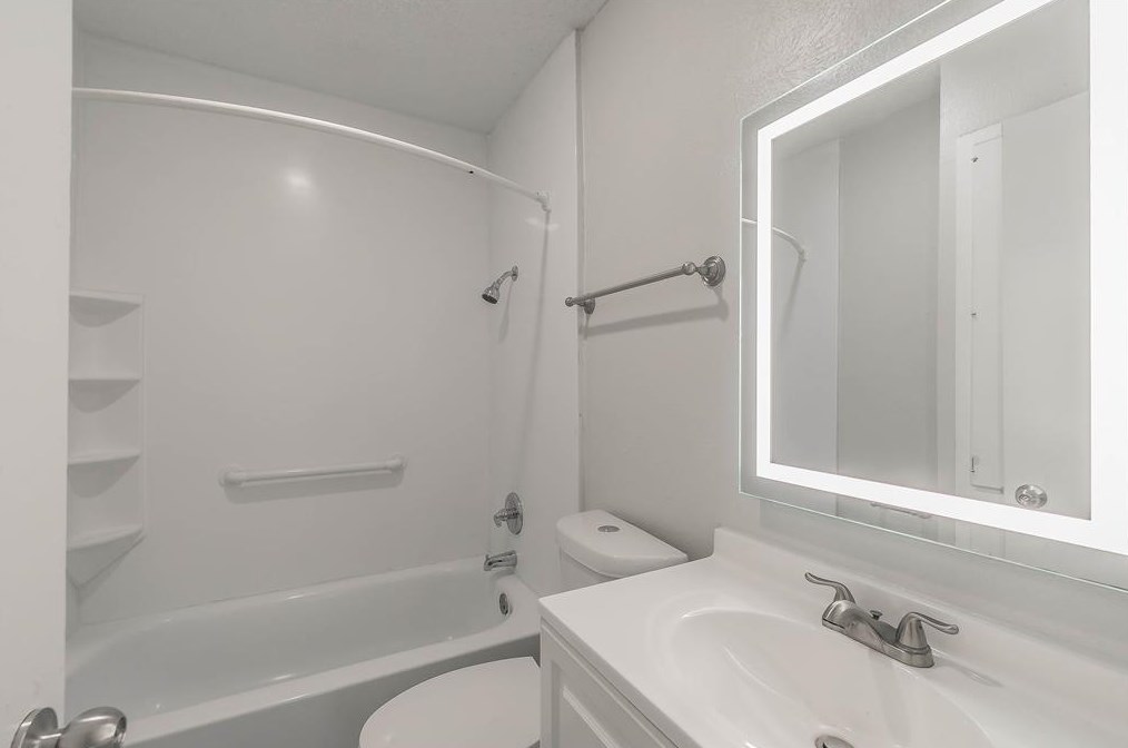 1105 Rutherford Dr, Mesquite TX 75149-6129 exterior