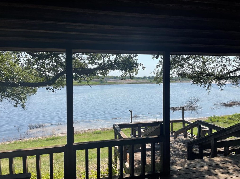 3060 Longbranch Rd, Waxahachie, TX 75167