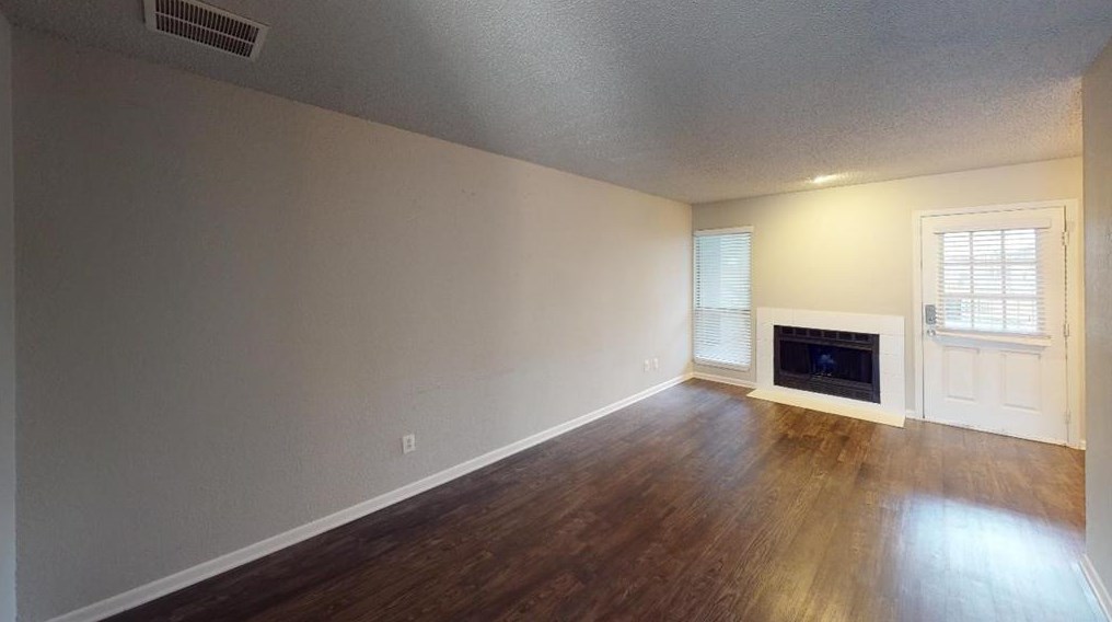 4502 Gaston Ave Apt 103, Dallas, TX 75246