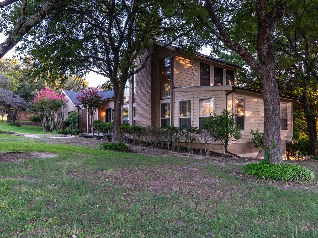 2 Bright Meadows Rd, Rockwall, TX 75032
