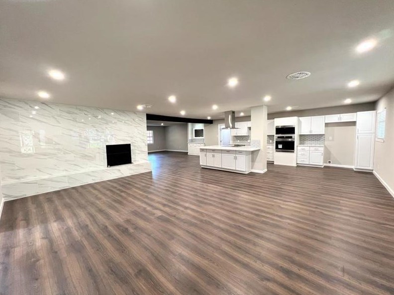704 Annette Dr, Bedford, TX 76022