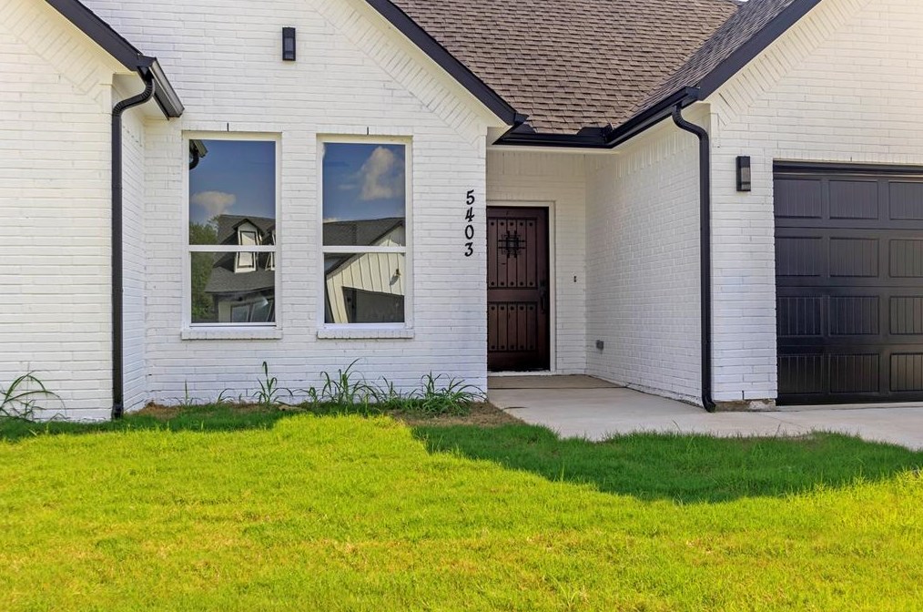 5403 Ashworth Ct, Granbury, TX 76048
