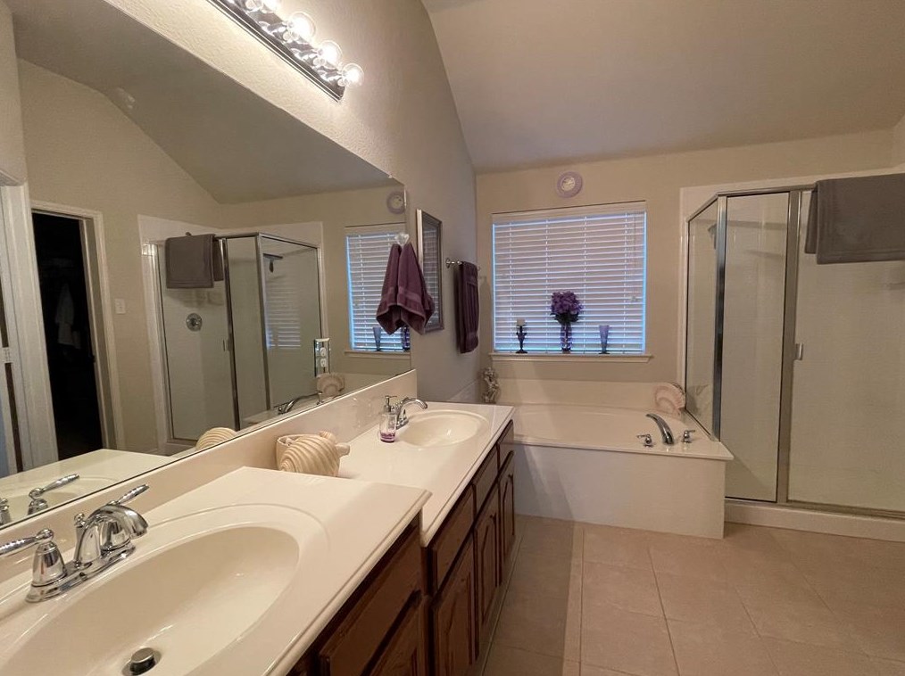 3809 Knight Dr, Rowlett TX exterior