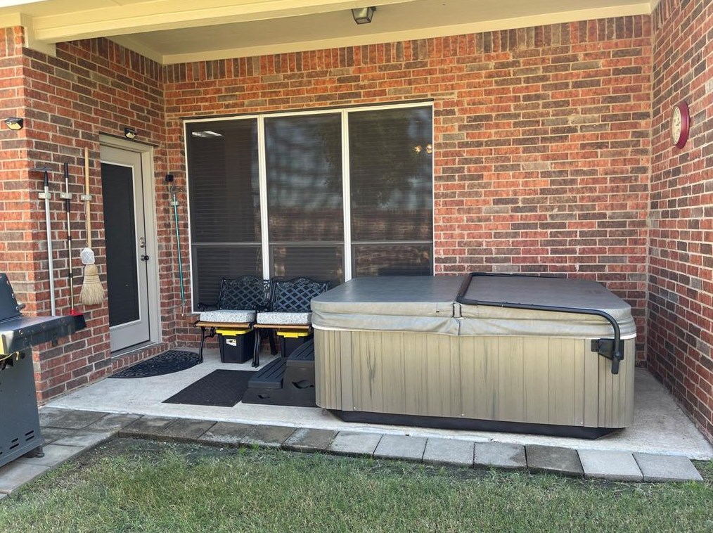 3809 Knight Dr, Rowlett TX exterior