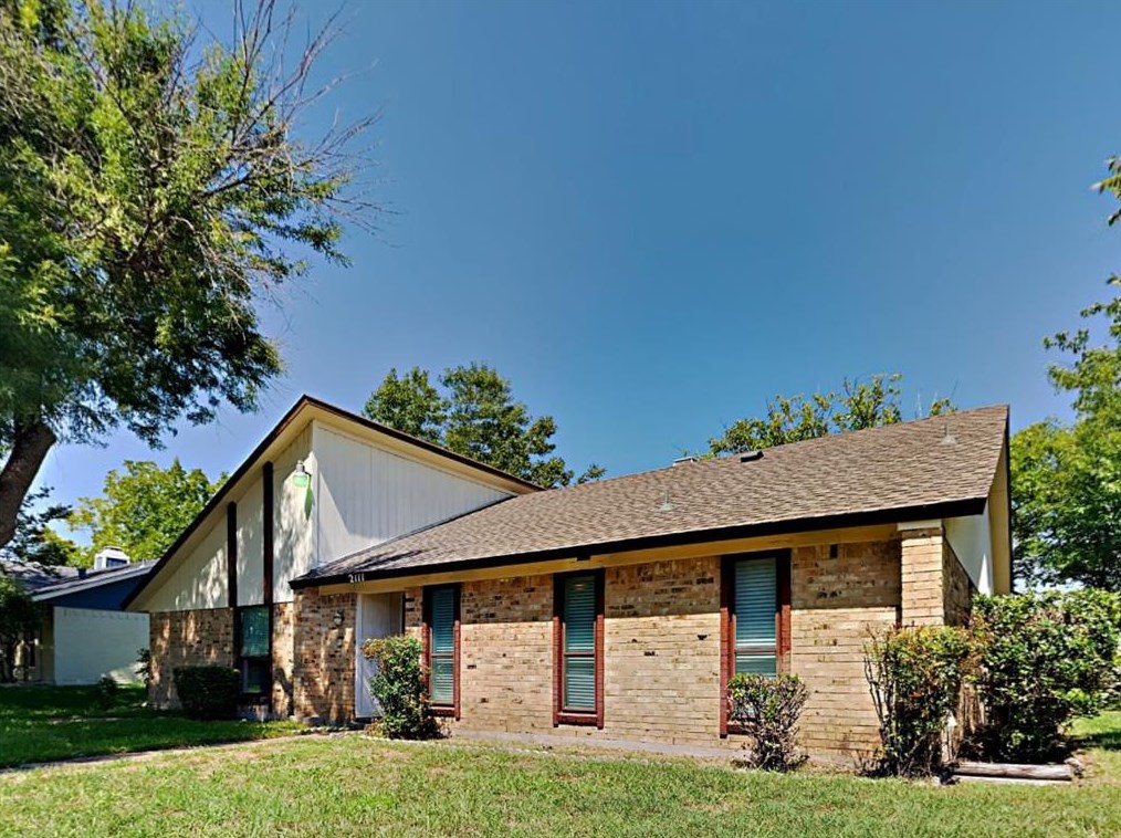 2111 Meredith Ln, Richardson, TX 75081