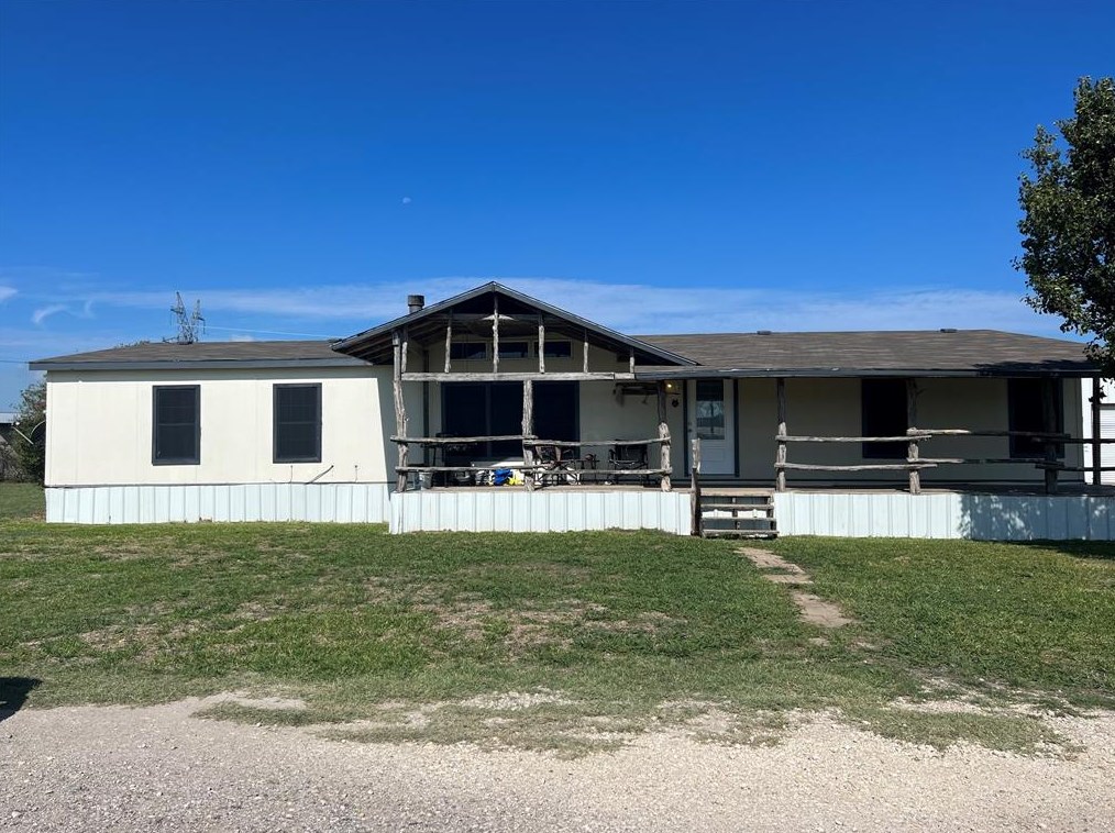 6117 Black Springs Ln, Joshua, TX 76058-6467