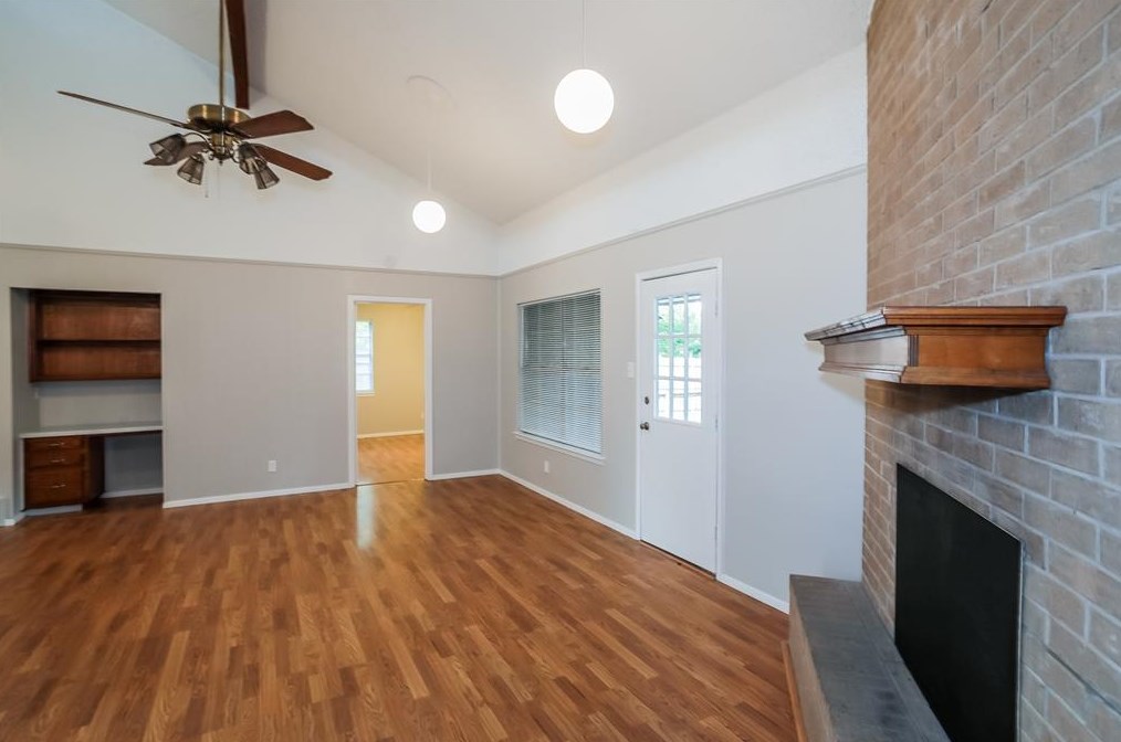 6513 Paula Ct, Fort Worth, TX 76182