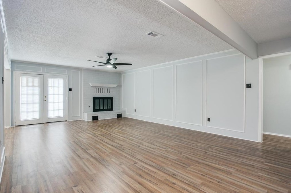2827 Cross Timbers Dr, Irving, TX 75060
