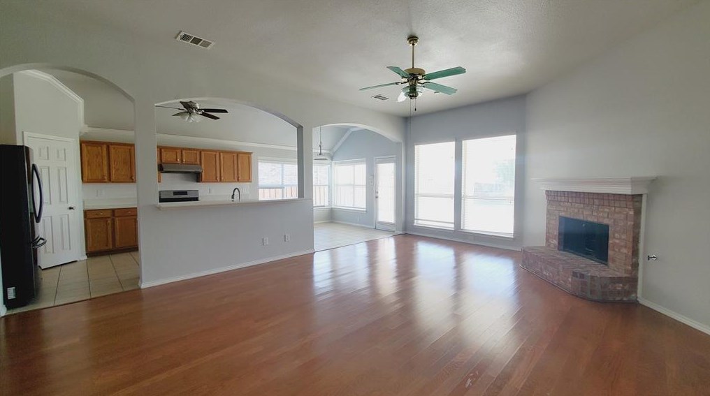 2716 Pennington Dr, Garland, TX 75048