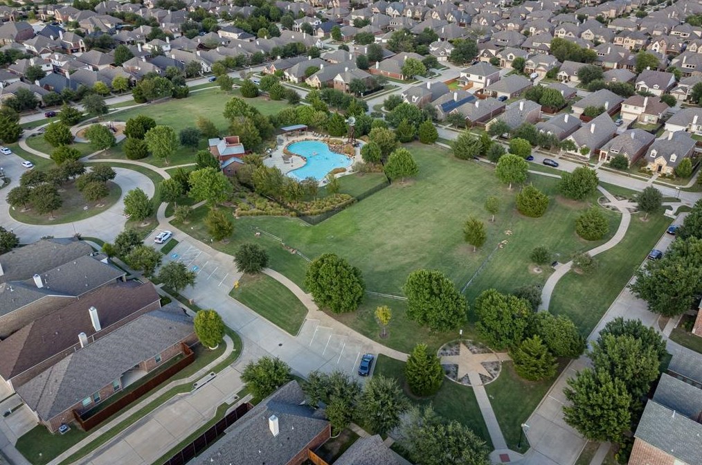 4820 Lasso Ln, Mckinney TX 75070-6509 exterior