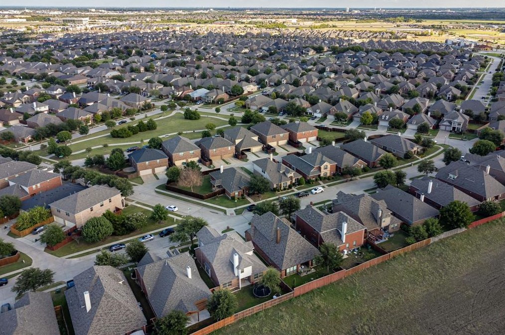 4820 Lasso Ln, Mckinney TX 75070-6509 exterior