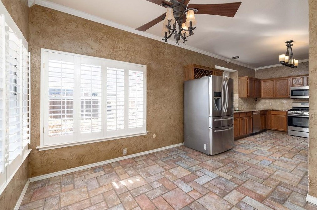 1209 Woodthorpe Dr, Mesquite TX 75181-3513 exterior